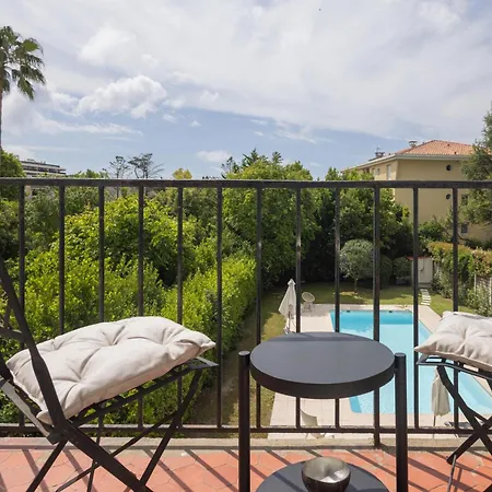 Lb Vacation I Beautiful, Renovated Duplex With Swimming Pool Apartman
